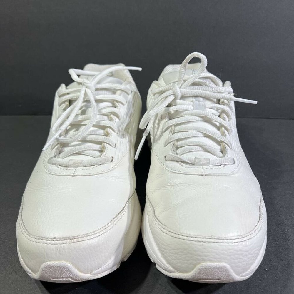 Brooks Womens Addiction Walker 2 Shoes White 1203072E142 Lace Up Low Top 11 2E